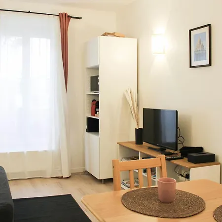 Apartment Charming For Two At The Gates Of Paris